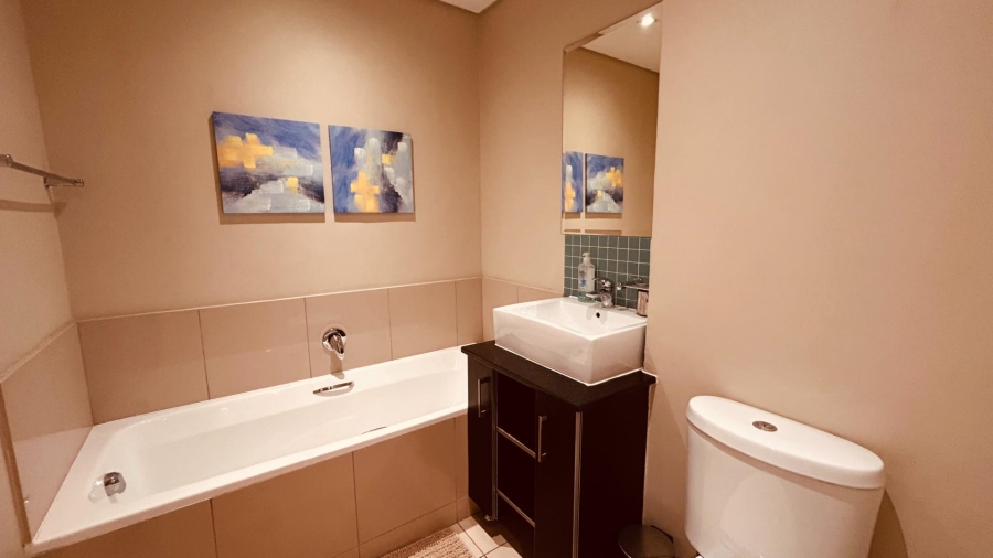 2 Bedroom Property for Sale in Cape Town City Centre Western Cape